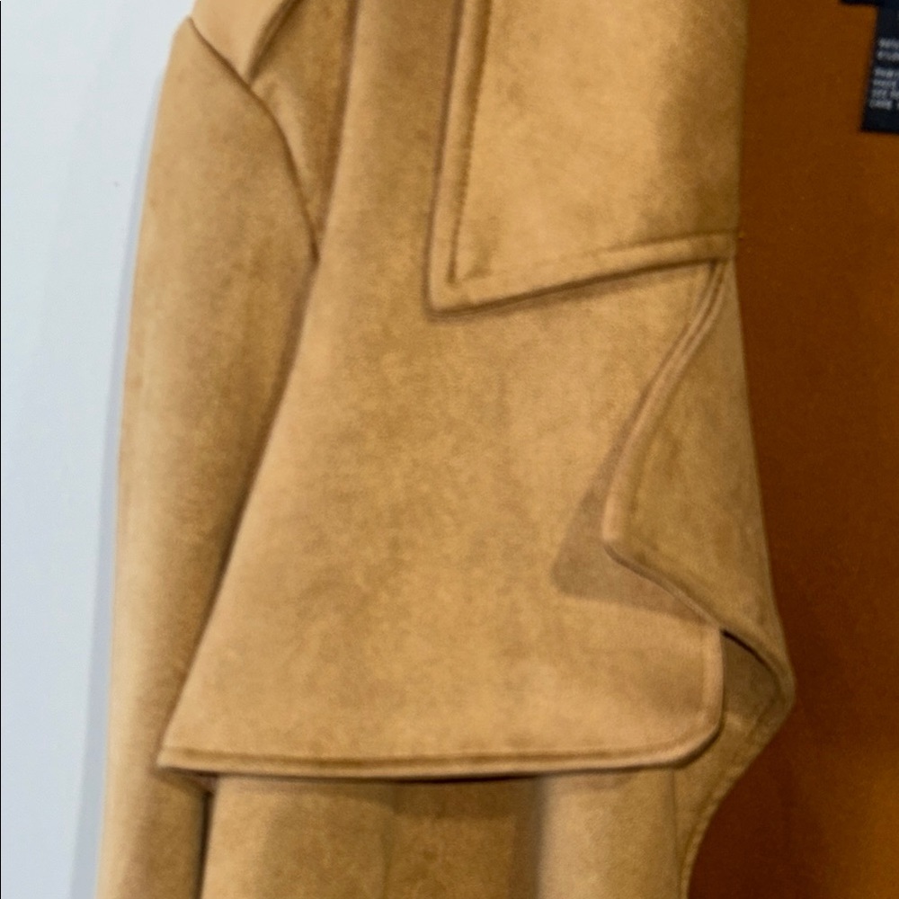 Tan Cropped Blazer with Tailored Fit - Picture 4 of 7